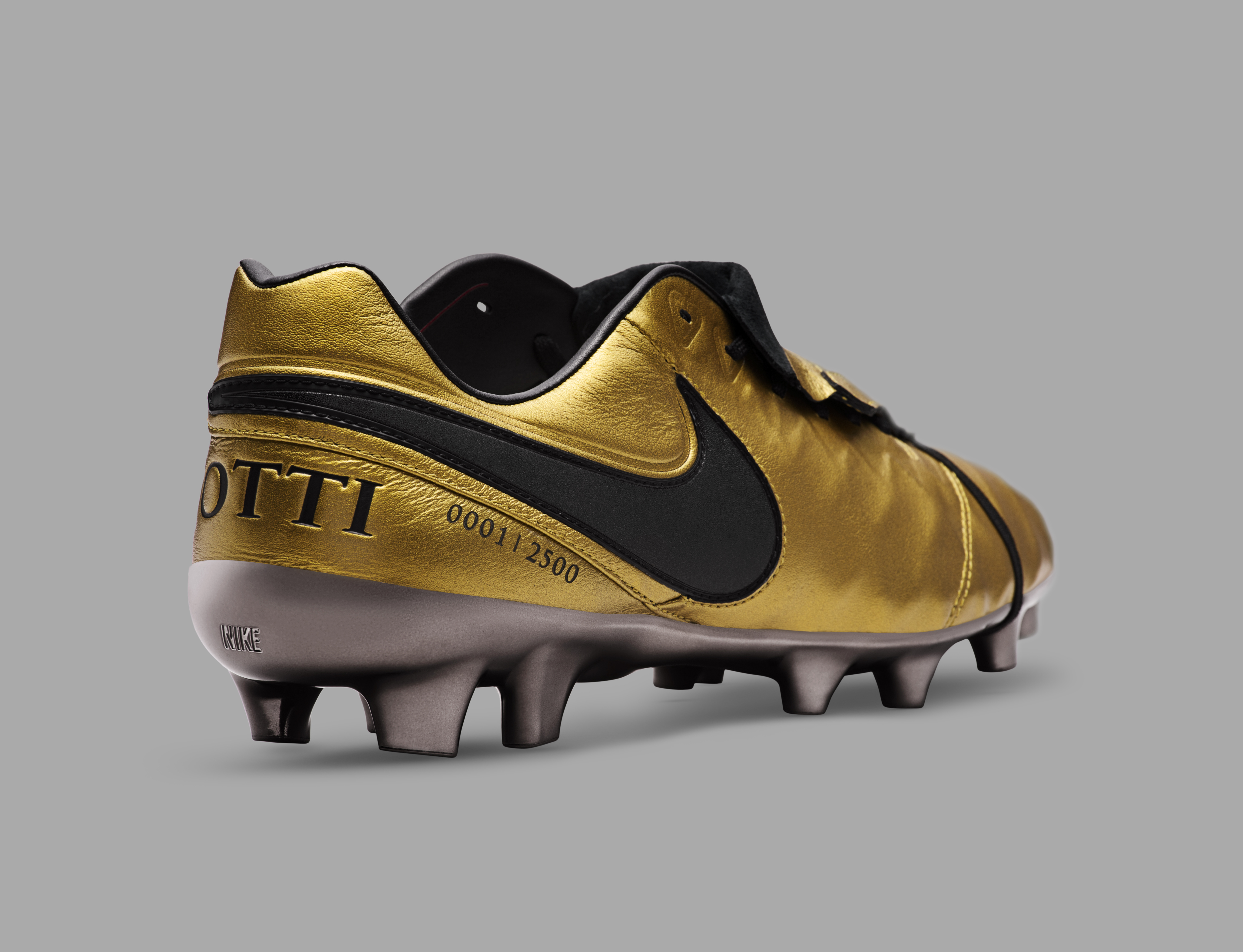 totti soccer cleats